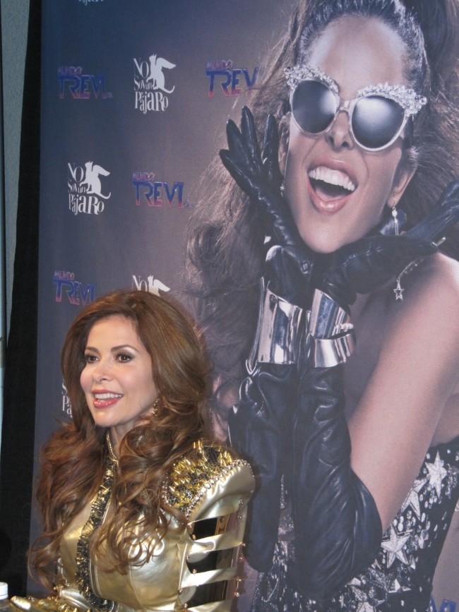 Gloria Trevi Arrasó Con Los Ángeles