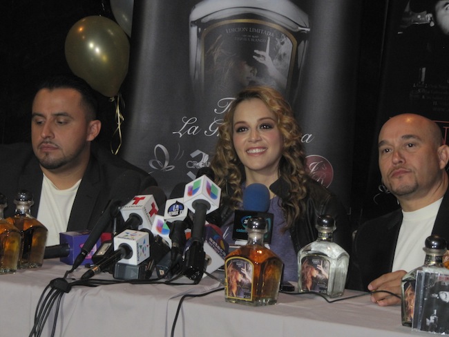 Lanzan Disco De Juan Rivera  Y Tequila De “La Gran Señora”
