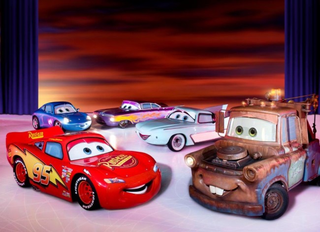 DISNEY ON ICE presenta Worlds of Enchantment  Descuentos para Mamás