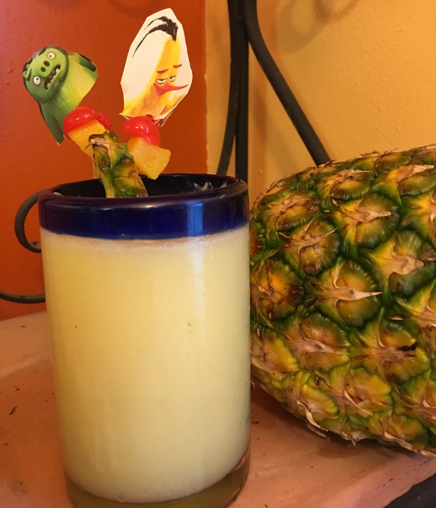 Piña Colada estilo Chuck de Angry Birds 2